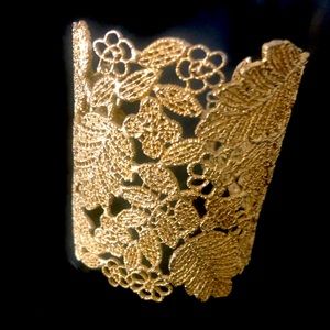 Gorgeous gold plated Stella & Dot floral cuff